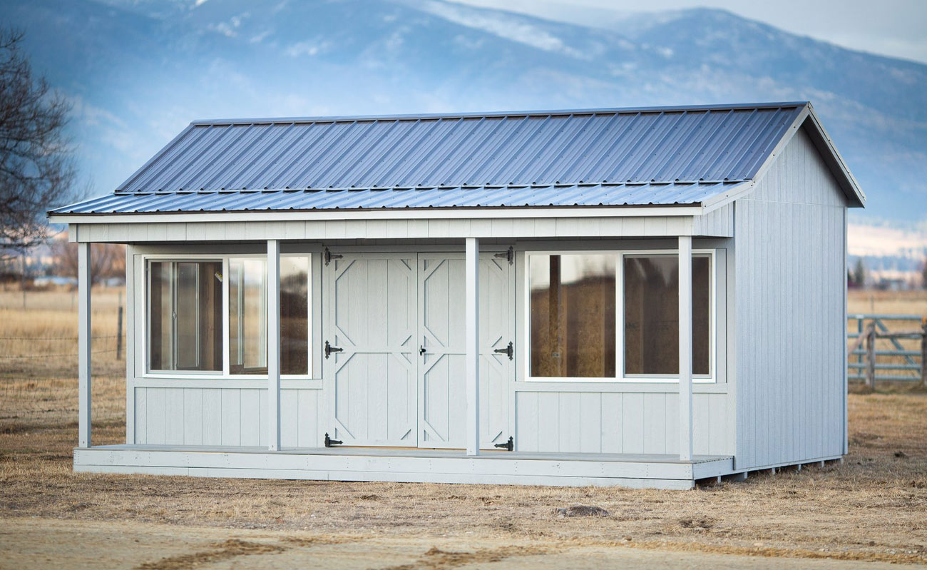 Tiny home in a modern farmhouse style.